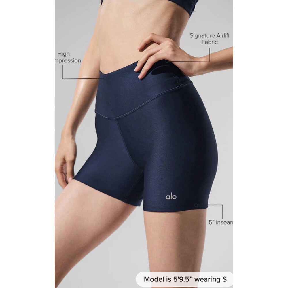 ALO Yoga High-Rise Athletic Bike Shorts in Navy